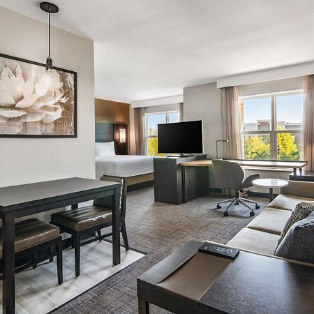 Residence Inn Phoenix Glendale Sports & Entertainment District Экстерьер фото