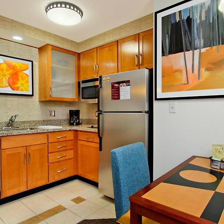 Residence Inn Phoenix Glendale Sports & Entertainment District Экстерьер фото