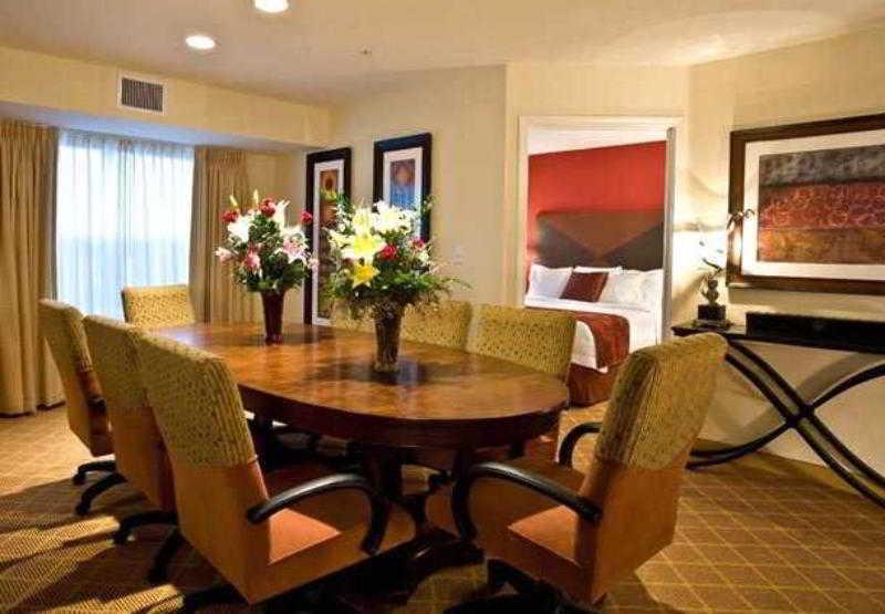 Residence Inn Phoenix Glendale Sports & Entertainment District Экстерьер фото