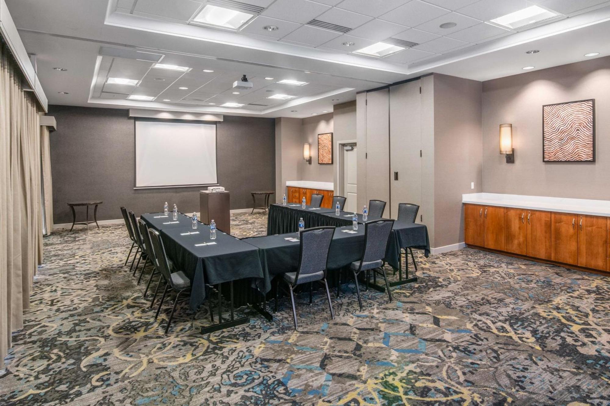 Residence Inn Phoenix Glendale Sports & Entertainment District Экстерьер фото