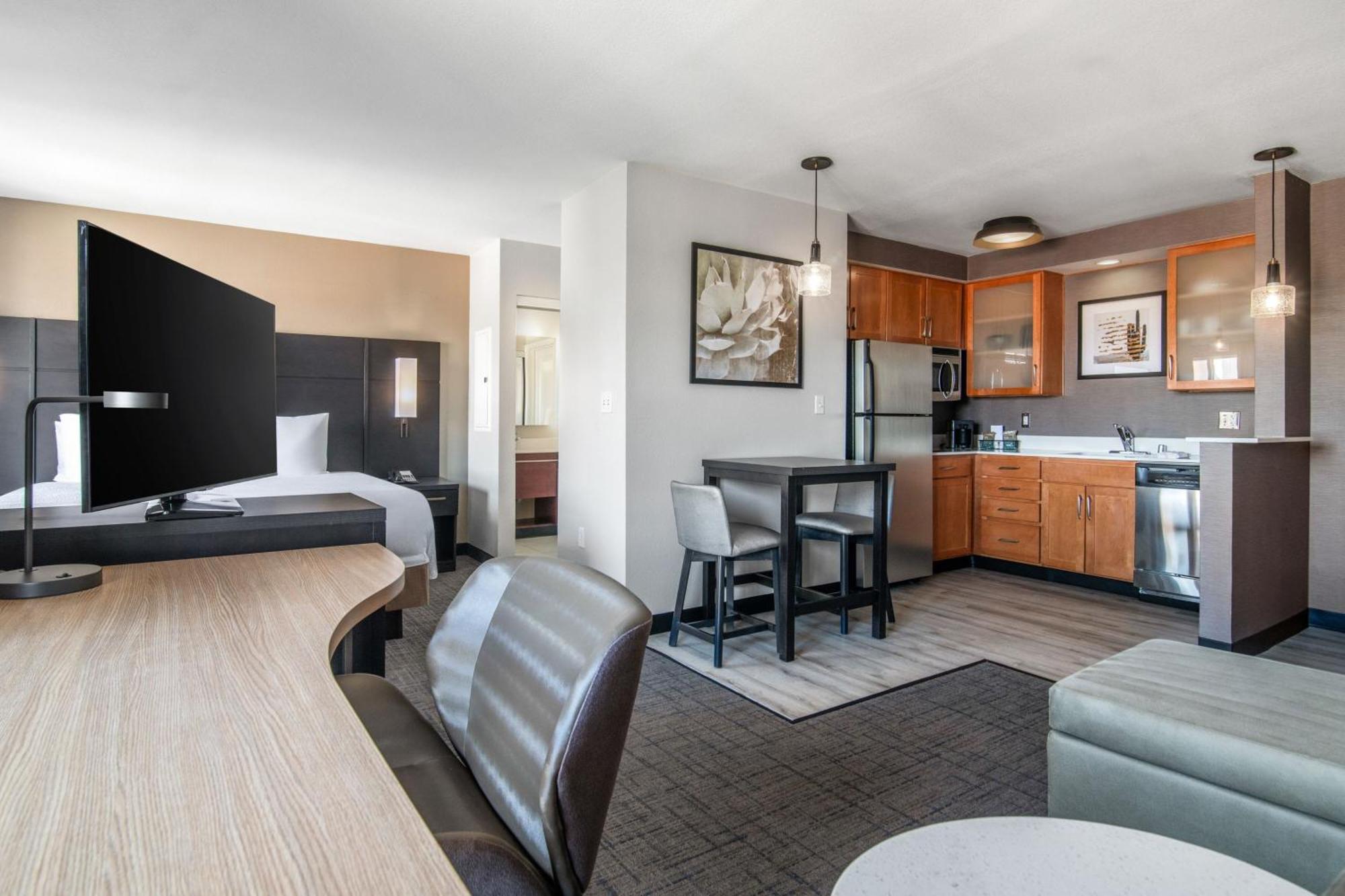 Residence Inn Phoenix Glendale Sports & Entertainment District Экстерьер фото