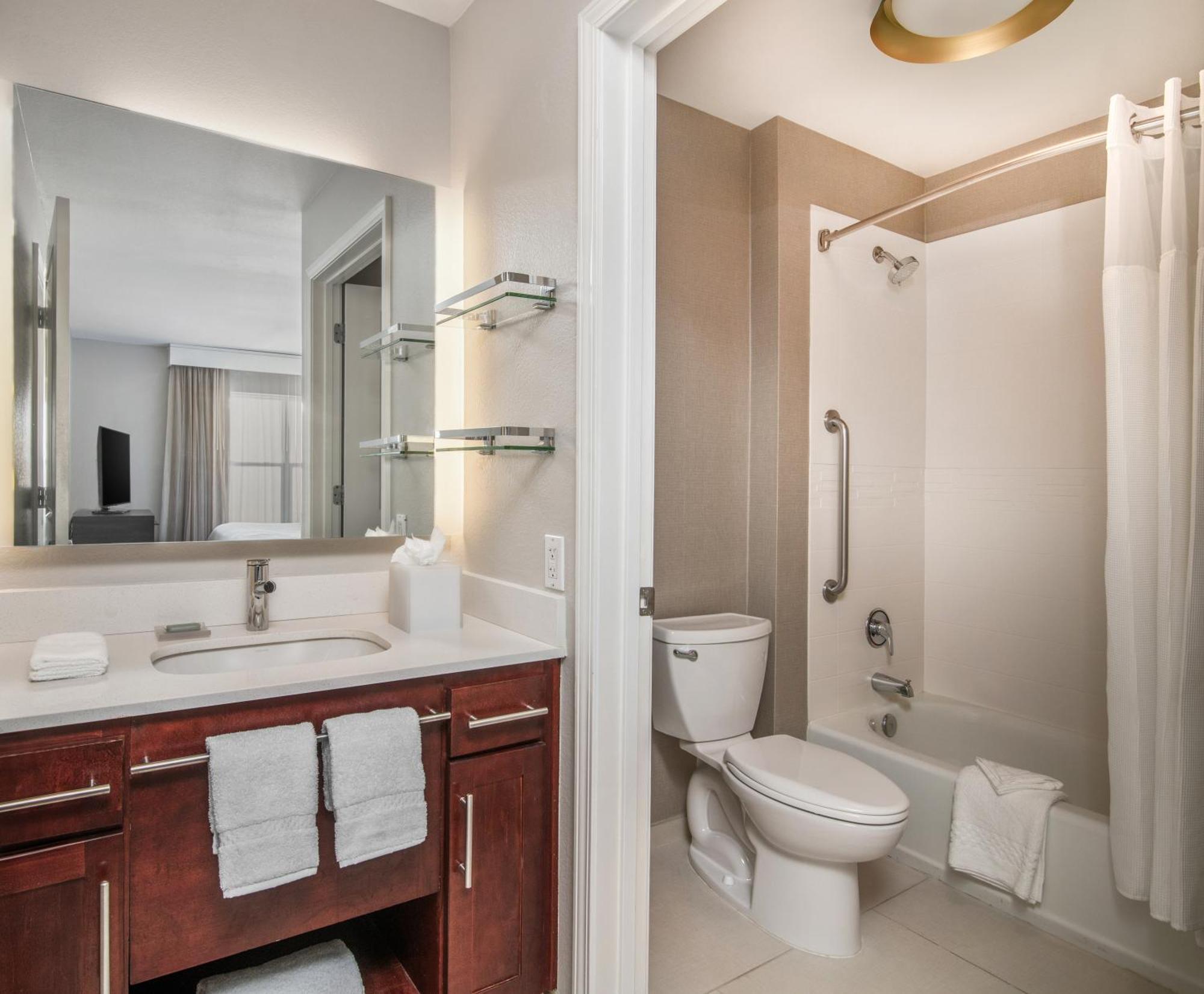 Residence Inn Phoenix Glendale Sports & Entertainment District Экстерьер фото