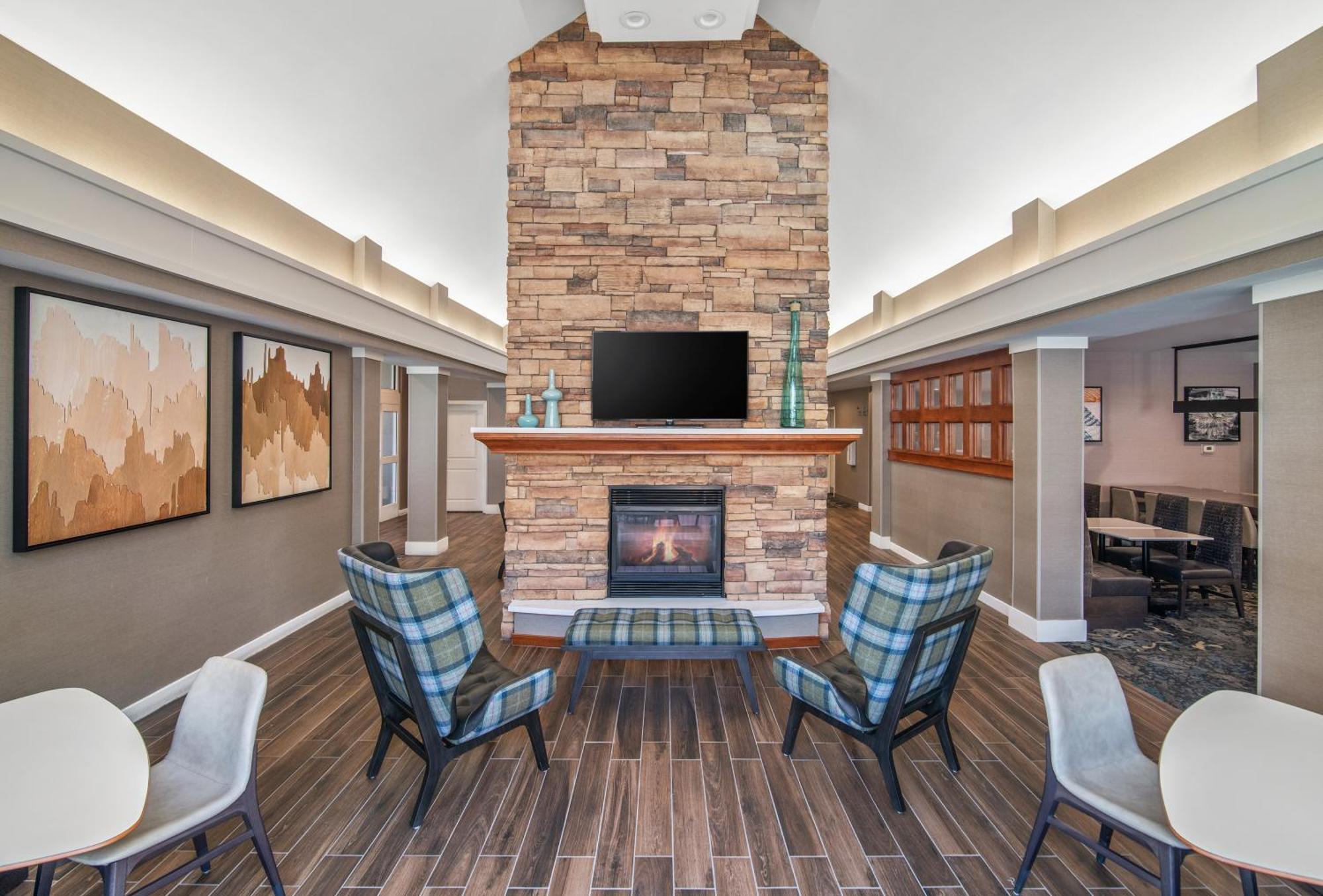 Residence Inn Phoenix Glendale Sports & Entertainment District Экстерьер фото