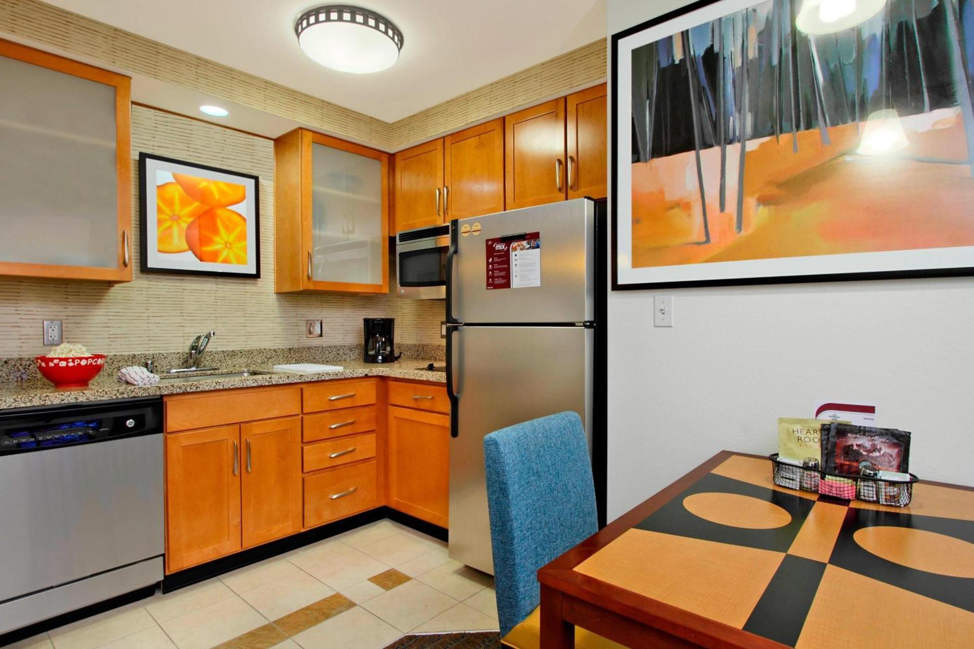 Residence Inn Phoenix Glendale Sports & Entertainment District Экстерьер фото